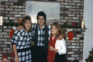 Amanda1990-withRoy&Alyson-Xmas-1988